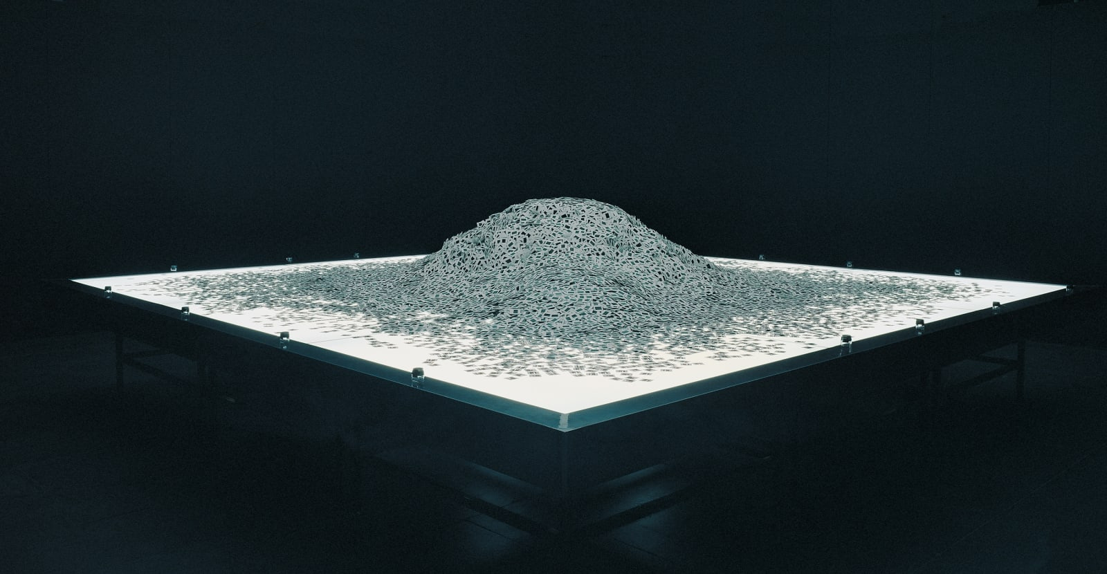 Alfredo Jaar, The Silence of Nduwayezu, 1997 | Galerie Thomas Schulte
